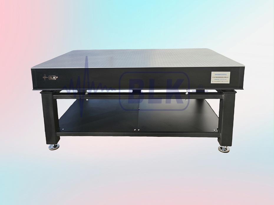 BK-RT阻尼隔振光學(xué)平臺(tái) BK-RT阻尼隔振光學(xué)平臺(tái)